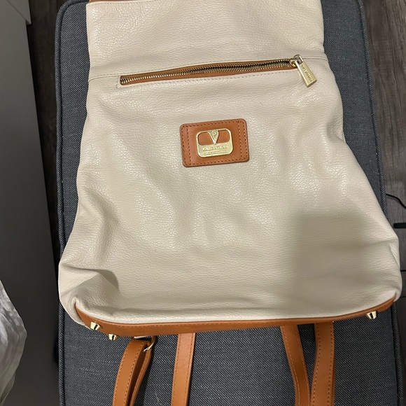 Valentina leather backpack - Picture 2 of 3